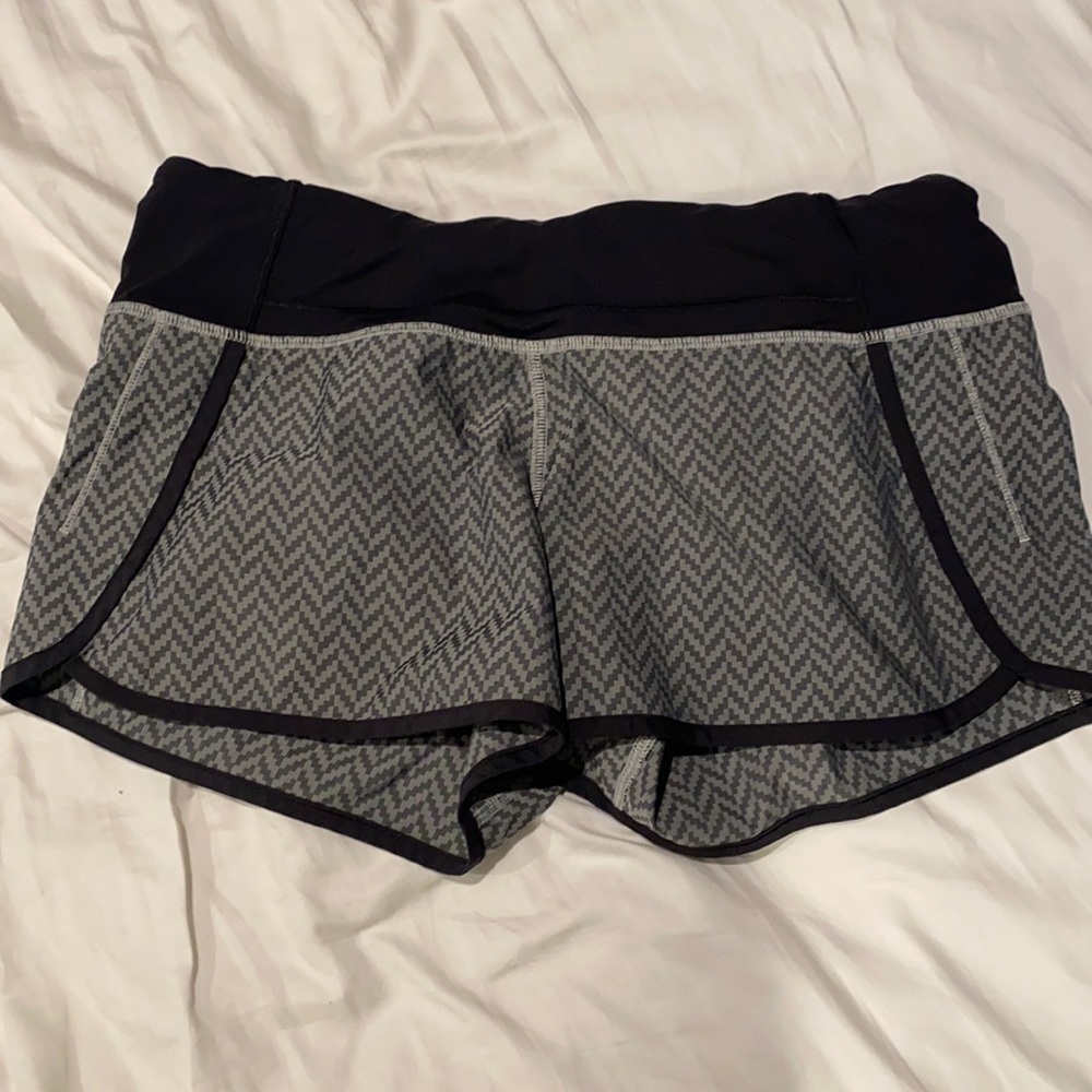 Speed up shorts - size 6